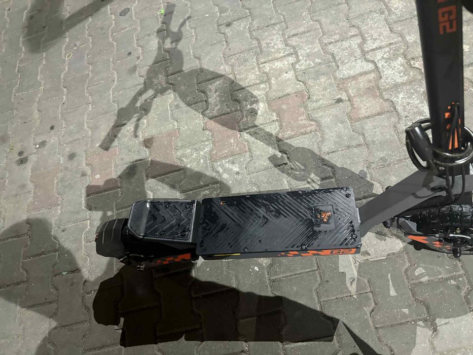 Trotineta electrica Kukirin G2