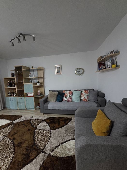 Apartament renovat cu 2 camere – cartierul Bucin