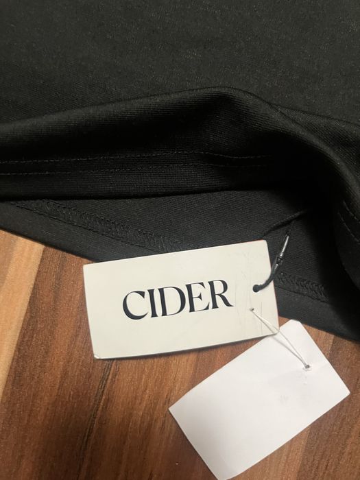 Черна пола от Cider
