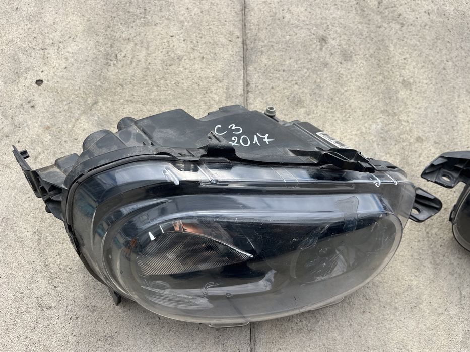 Фар Citroen C3 2017 ляв и десен