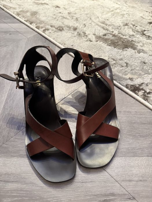 Босоножки туфли Zara