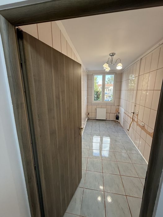 Apartament 3 camere de vanzare