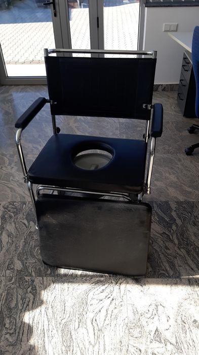 Scaun cu WC second hand Trendmobil - latime sezut 60 cm - max. 220 kg