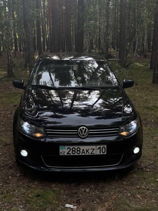 Volkswagen polo 2014 года.