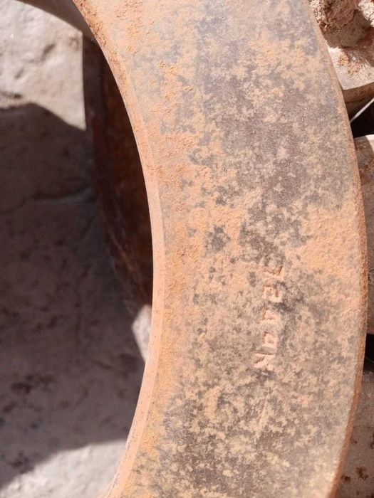 Продаётся подшипник 7244