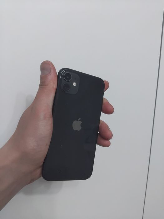 Айфон 11,128гиг,