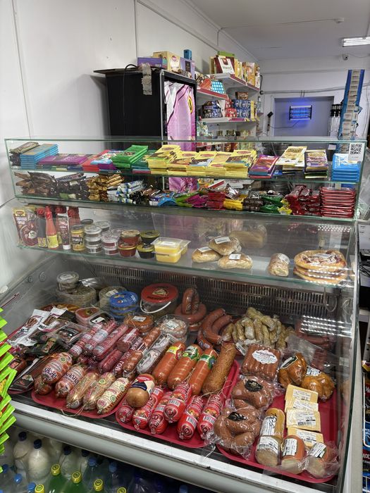 Витриный холодильник