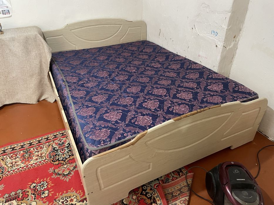 продам кровать БУ