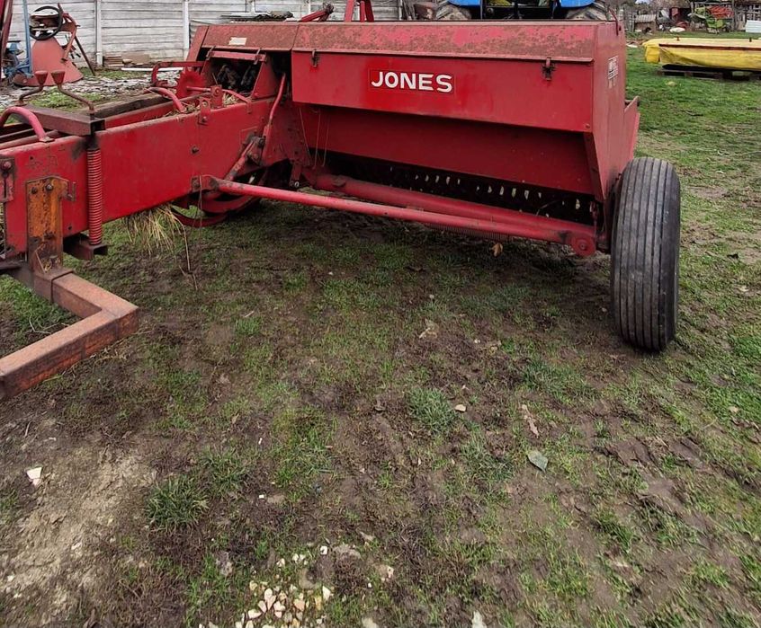 Vand balotera si masina de ingrasamant