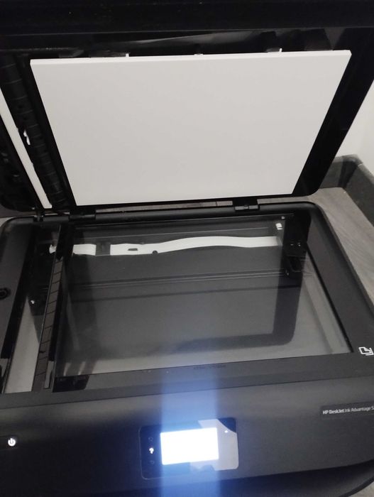 Imprimantă Multifuncțională HP OfficeJet 3831 - Wi-Fi / Scan / Copy