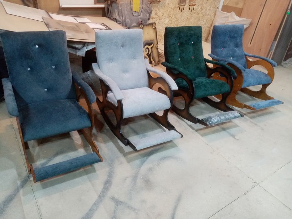 Продам новые кресло качалки!