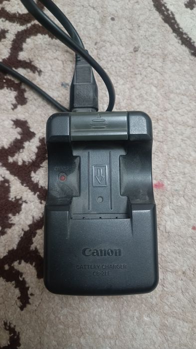 оригинальное зарядное устройство Canon CB-2LE.