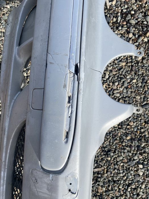 Передний бампер на мерс W210