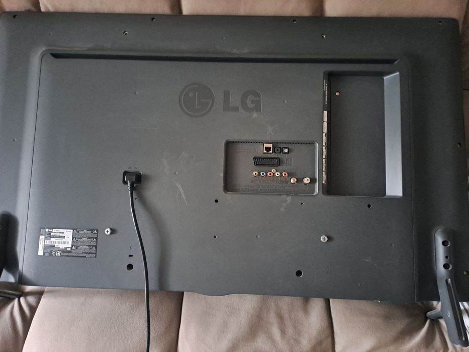 Продам Смарт телевизор LG