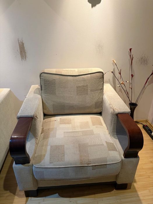 Set de canapea extensibila si 2 fotolii