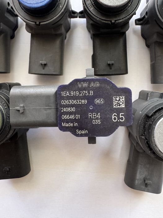 Senzori Parcare Noi VW Audi Seat Skoda diferite coduri si culori