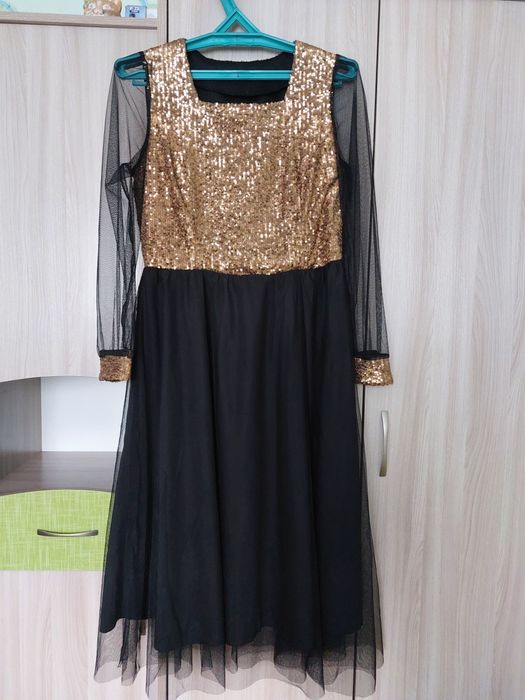 Продам  красивое платье