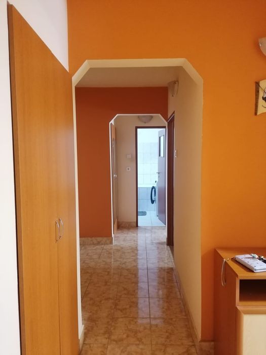 Inchiriez apartament 3 camere Decebal