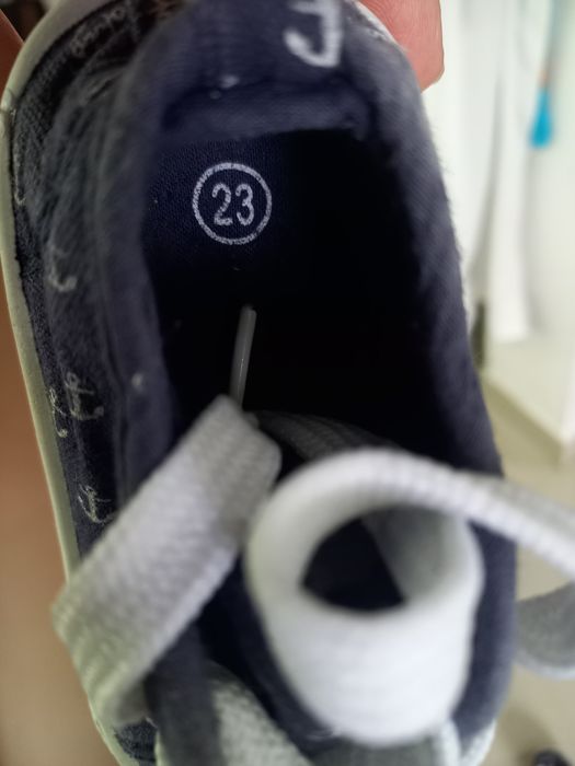 Tenesi copii marime 23