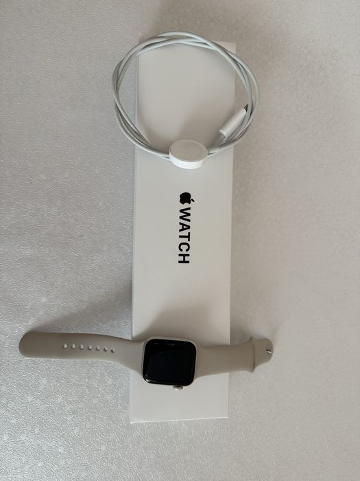 Apple Watch SE 2 (40mm) Starlight