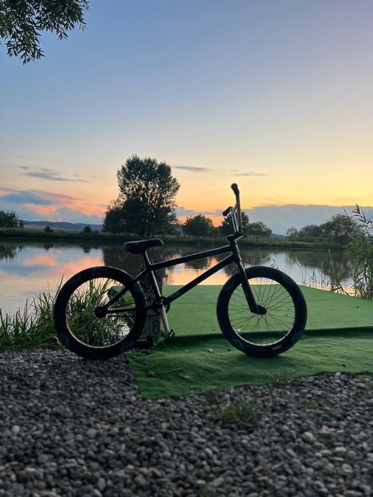 Bicicleta BMX subrosa