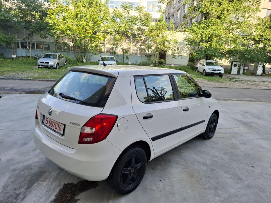 SKODA Fabia 2013 — imagine 3