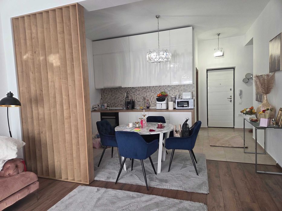 Vand ap 3 camere Damaroaia