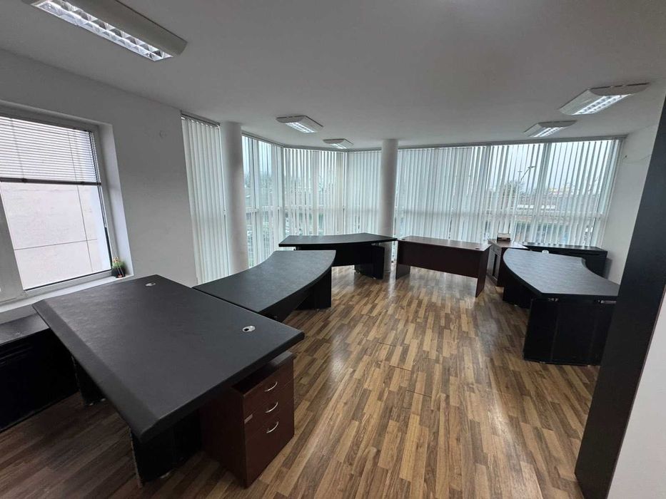 Продава се Офис в Варна, ЖП Гара - 170 кв.м за 6 €/кв.м - Снимка #1