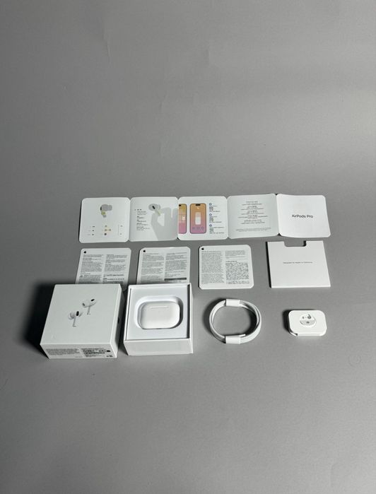Слушалки airpods pro 2 и airpods Max