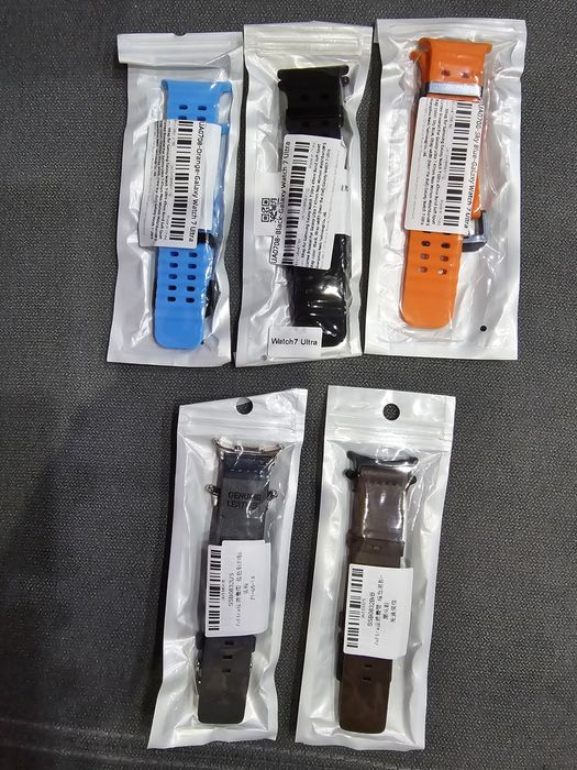 Продавам каишки за samsung galaxy watch 7 ultra