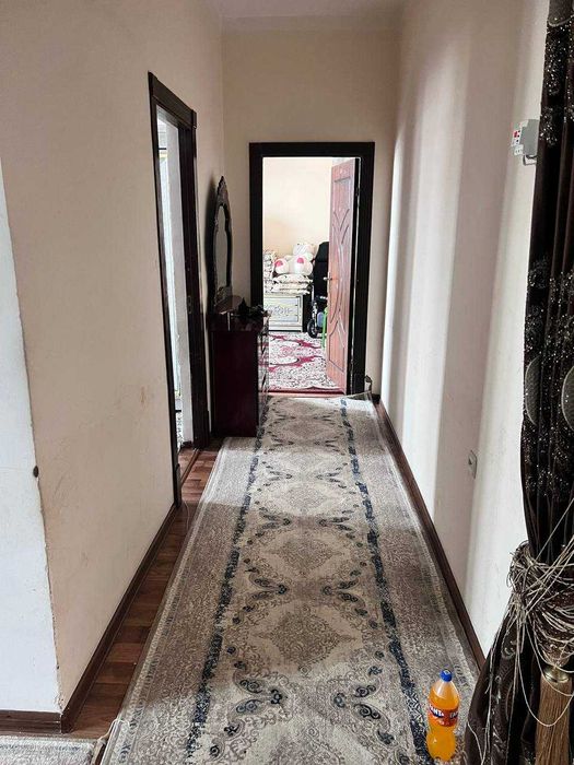 Срочна 2-хоналик дом сотилади. Без маклер.