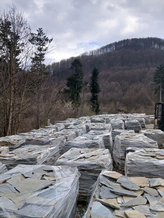 Piatră de munte naturală