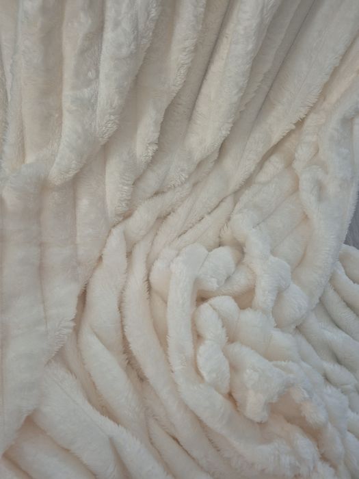 230x200 Sherpa Throw Ivoire