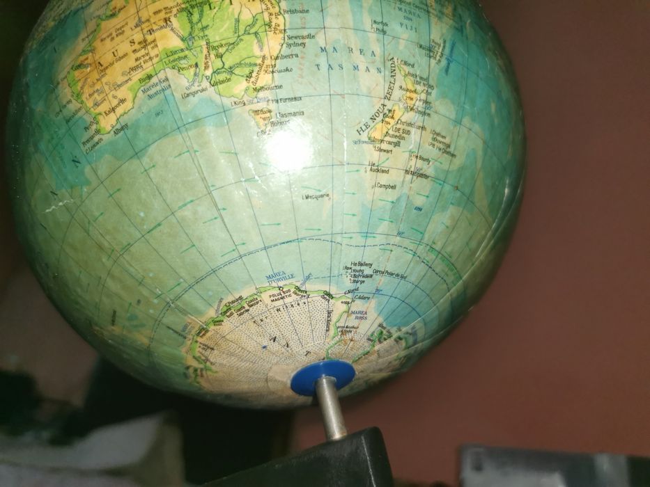 Glob pământesc ani 70'