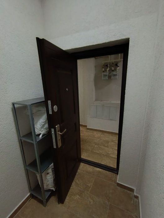 Închiriez boxa de depozitare