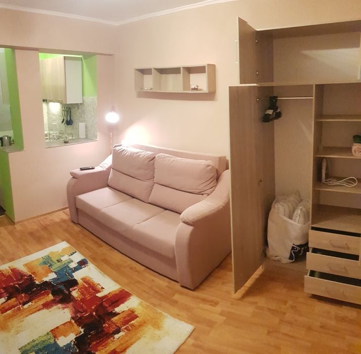 De închiriat garsoniera
