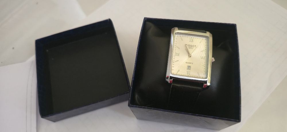 Продам новые часы Tissot