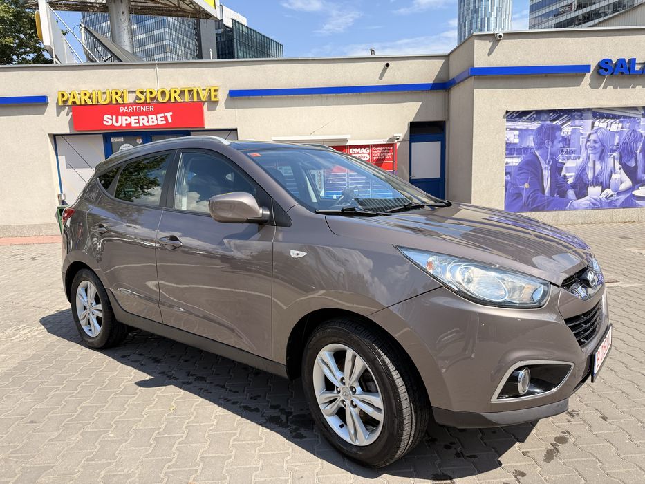 HYUNDAI ix35 2012 — imagine 2