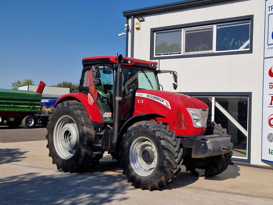 Tractor McCormick X7.690 Efficient T3