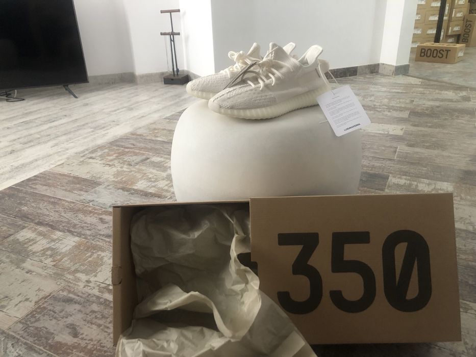 Adidas Yeezy Boost 350 V2 Bone