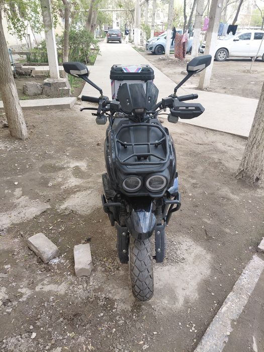 Skuter tank sotiladi