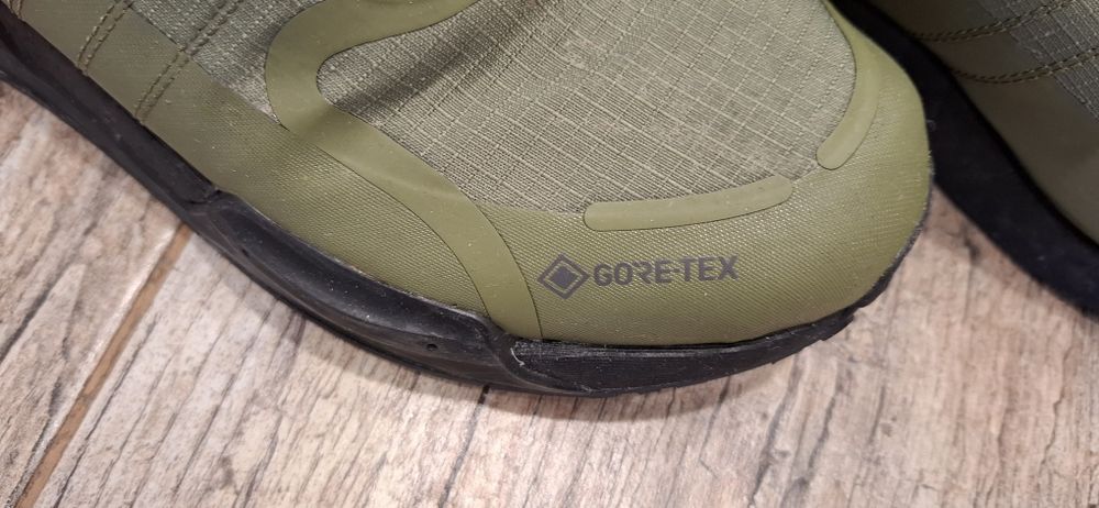 ADIDAS GORE-TEX Мъжки маратонки-номер 42