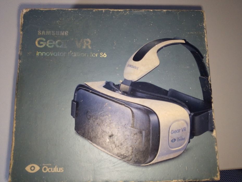 Vând ochelari Samsung gear VR
