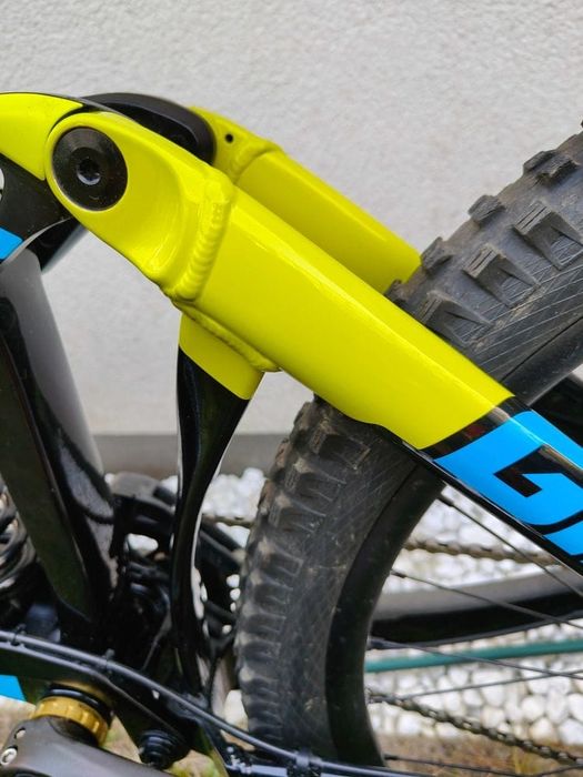 Giant glory advanced mountain bike
