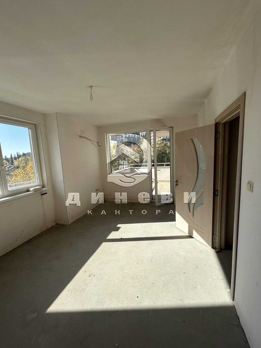 Продава се Тристаен апартамент в Стара Загора, Била - 116 кв.м за 992 €/кв.м - Снимка #3