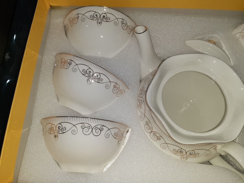 Набор чайный белого цвета