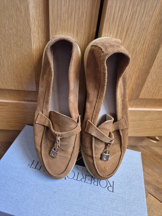 Кафяви велурени обувки, запазени
