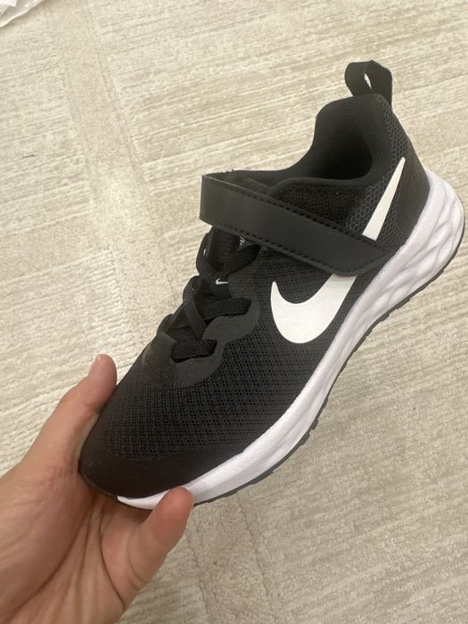 Кросовки найк оригинал .