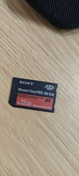 Sony NEX-F3K mirrorless