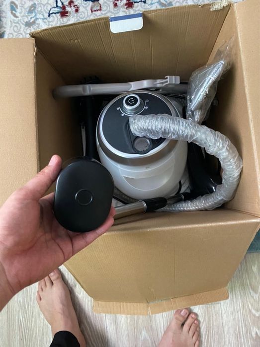 Паровой утюг Новый